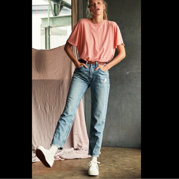 Free People Fast Times High Rise Mom Jeans size 25 - Picture 2 of 4